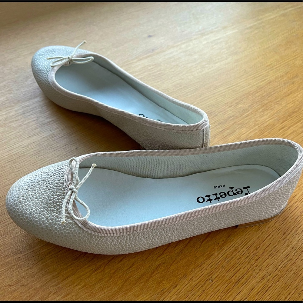 🟨Sz 38.5 Repetto Paris Cendrillon Lt beige/nude pebbled leather Flats excellent